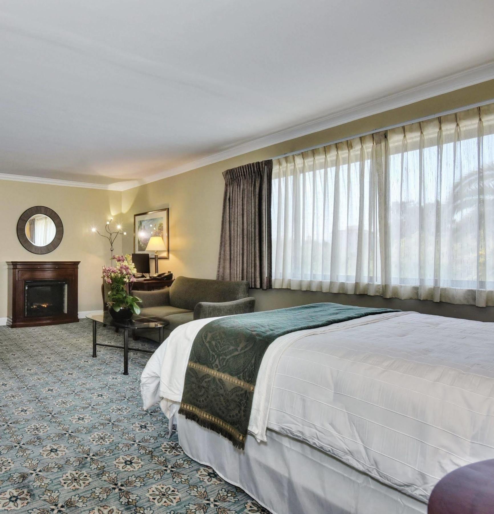 Stanford Terrace Inn パロ・アルト エクステリア 写真